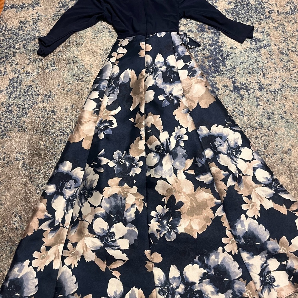 R&M Richards Petite Navy Floral High-Low Midi Dress Size 6P - Picture 2 of 3